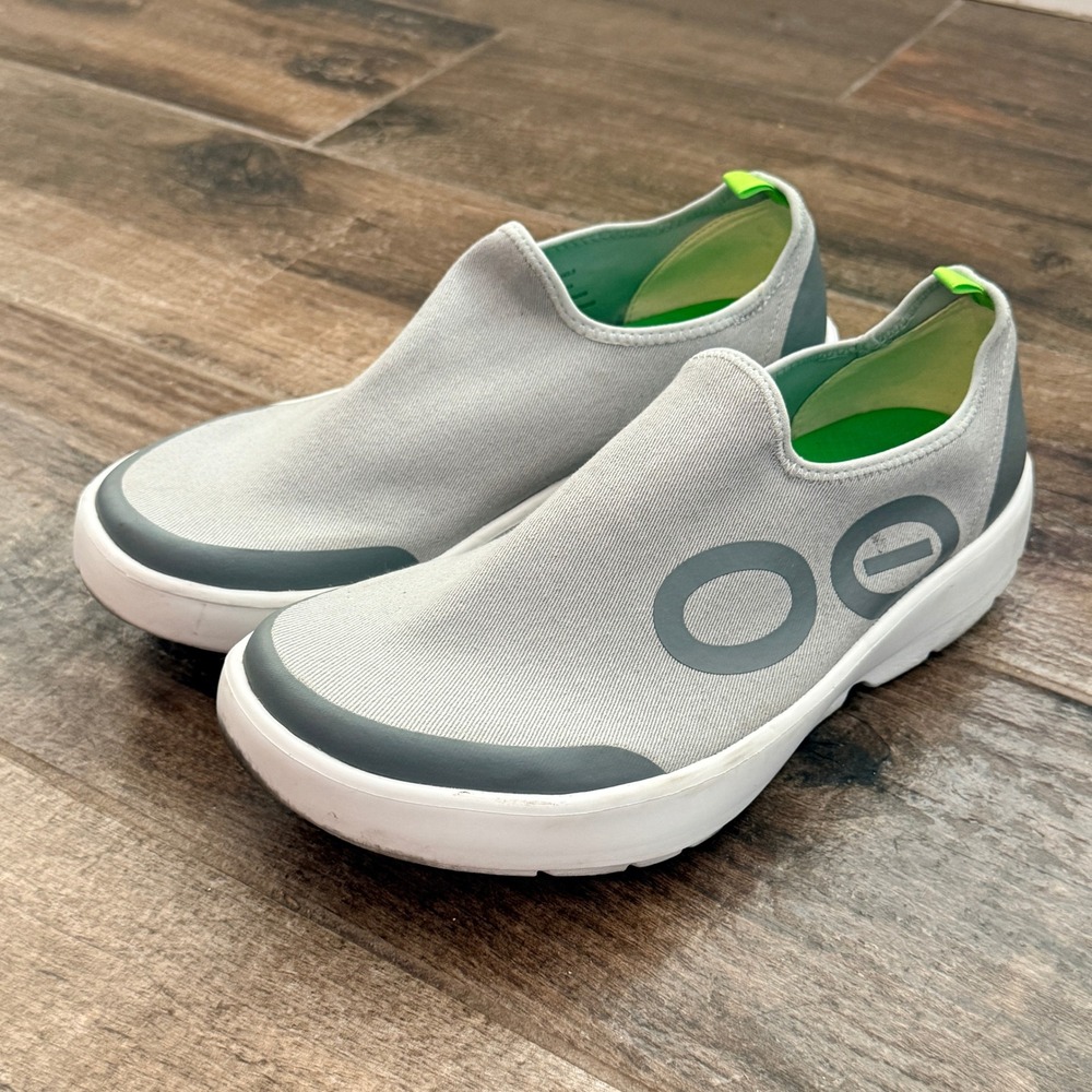 OOFOS Men's OOmg eeZee Low Recovery Shoe, Gray, 10.5